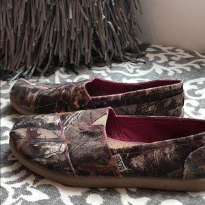 Camo Slip on shoes